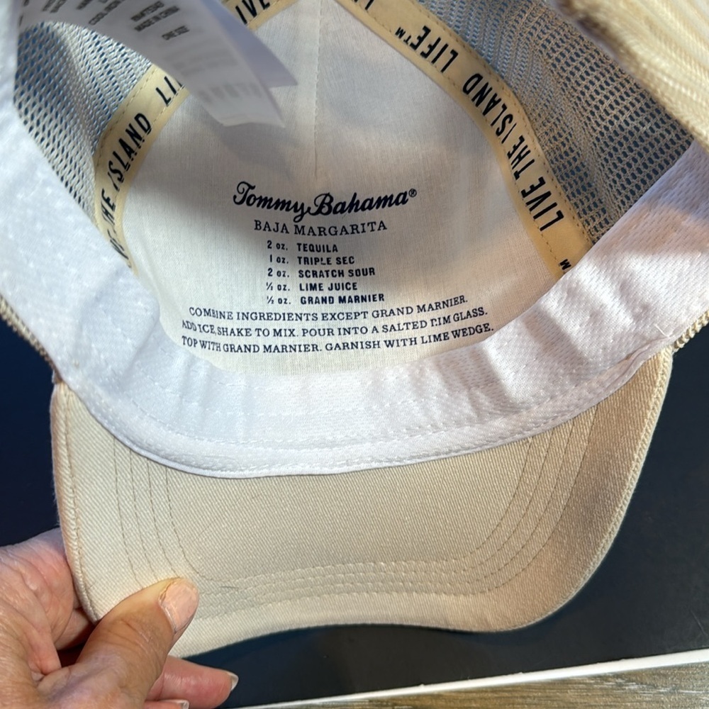 Tommy Bahama ladies mesh strap back truckers hat - Picture 9 of 10
